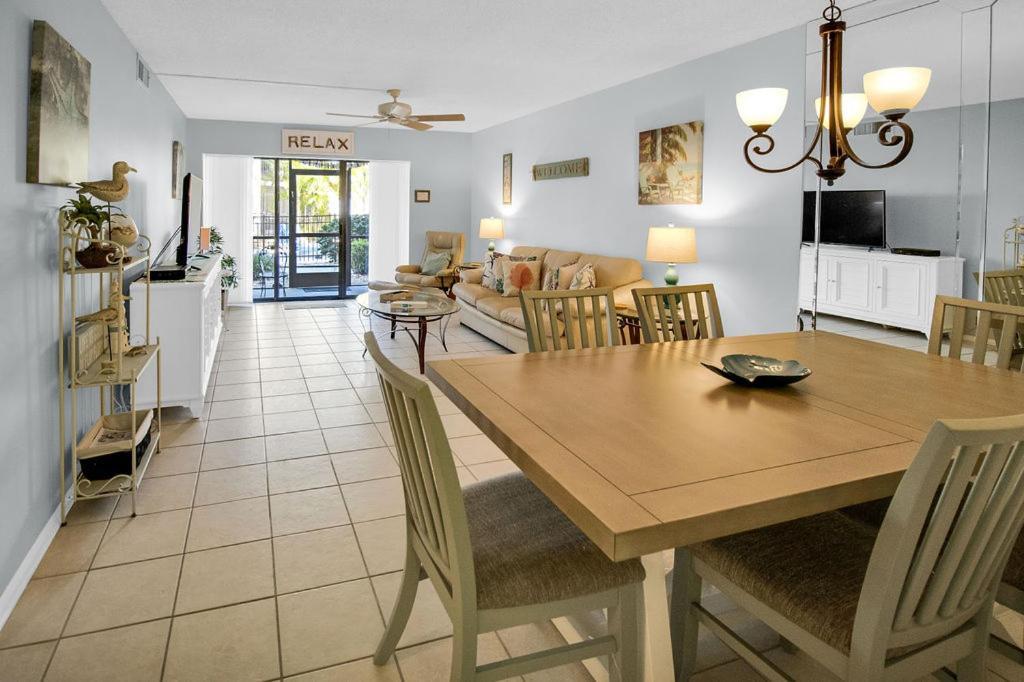 Siesta Key Escape Ground Floor Steps To Heated Pool And Free Trolley Apartman Kültér fotó